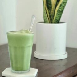 A glass of Macho Matcha